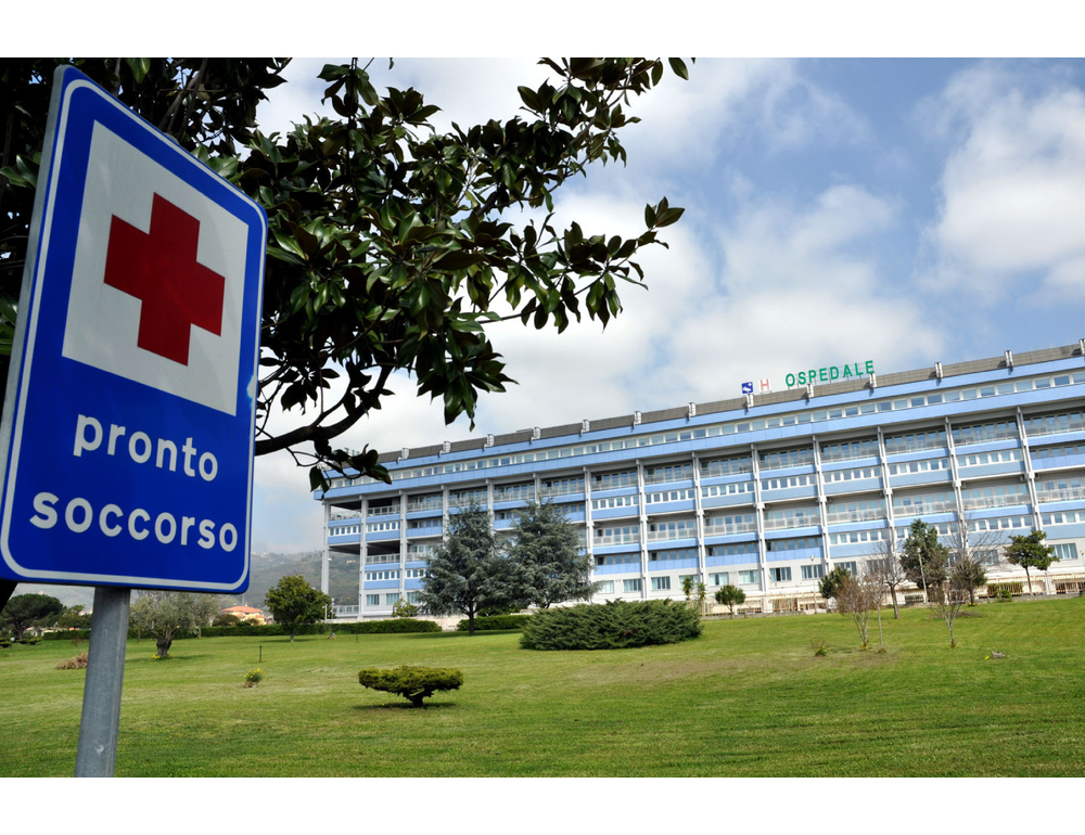 Un bambino e una donna feriti a Lamezia dai botti di Capodanno