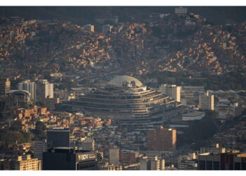 La presidente ad interim Rodríguez annuncia lo stop al carcere simbolo della repressione