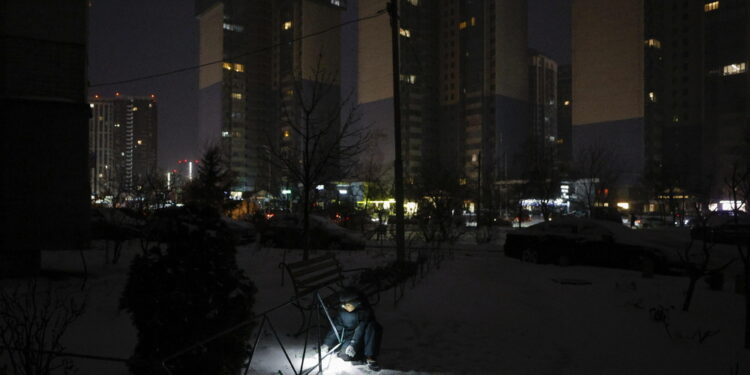 'Dopo l'attacco nella notte con quasi 300 droni russi'