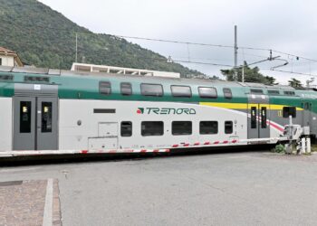 Passaggio a livello di piazza del Popolo (stazione Como Lago)