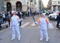Elena Amato, a sinistra, tedofora a Savona