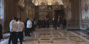 Dalla pagina Instagram di Mirwan Suwarso, la delegazione comasca in Vaticano