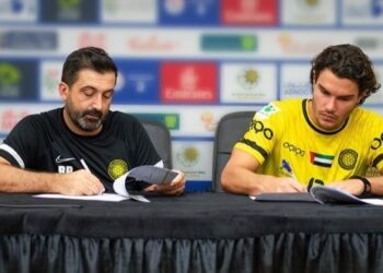 La firma di Jacopo Da Riva con la squadra di Dubai