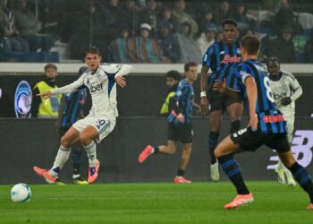 Nico Paz in azione nella sfida d'andata (foto Roberto Colombo)
