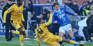 Nico Paz in azione nella sfida contro l'Udinese (foto Roberto Colombo)