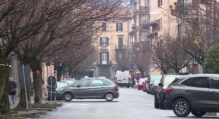 Como, i ciliegi di via XX Settembre di nuovo in Regione: lunedì il secondo tavolo tecnico, rinnovato l’invito al sindaco