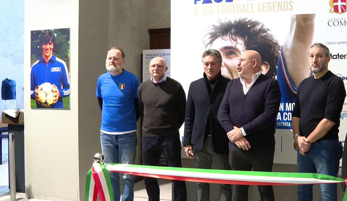 “Paolo Rossi & The Football Legends”, al via da oggi la mostra nel cuore di Como