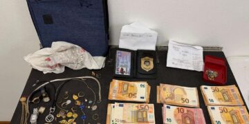 polizia arresto truffa anziani