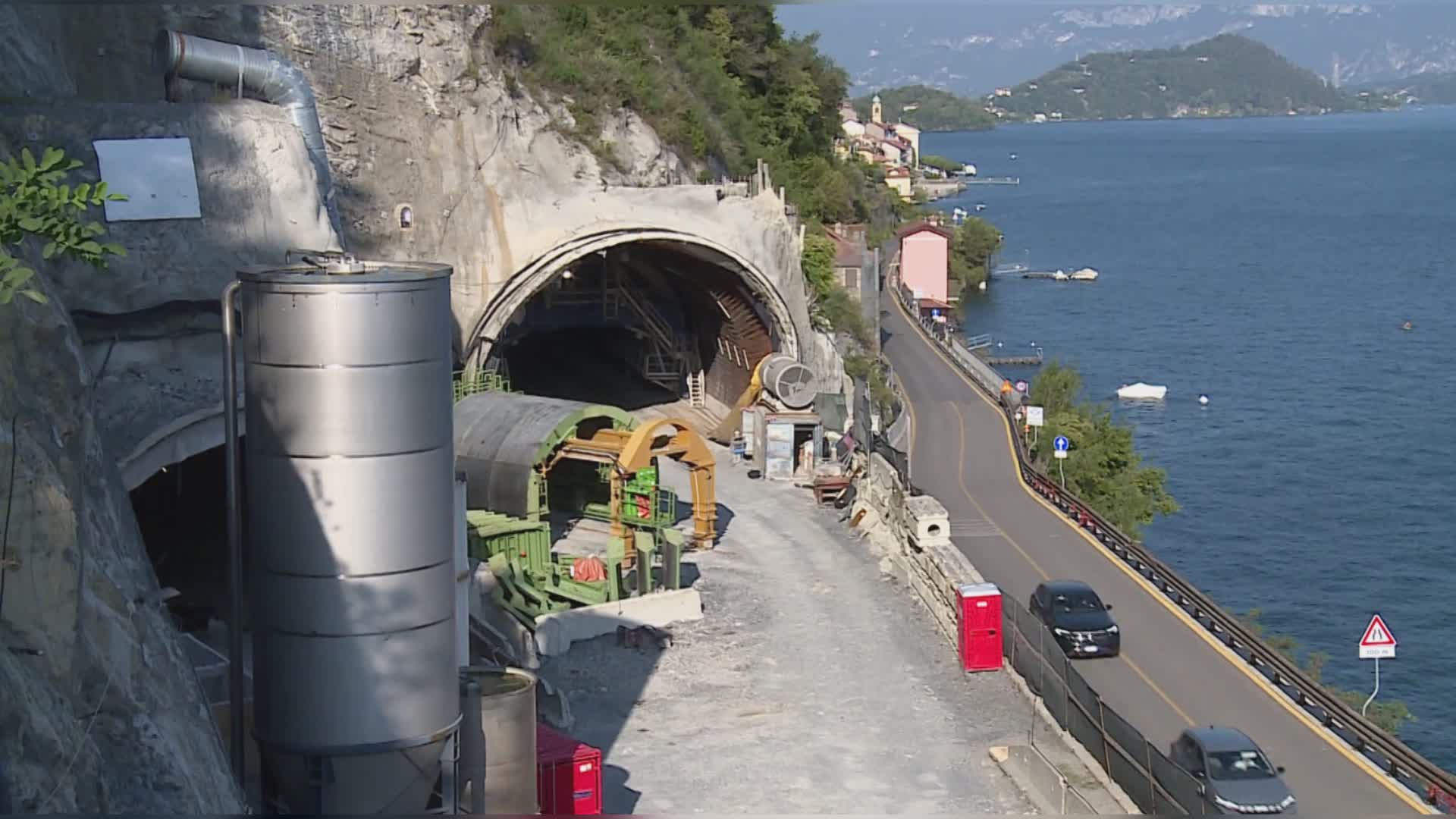 Cantiere della Variante della Tremezzina, sulla Regina si aggiungono semafori fissi e contasecondi