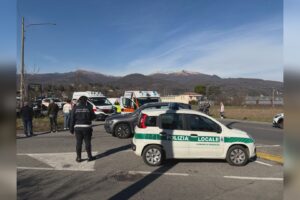 Montorfano, schianto tra auto e moto. Soccorsi attivati in codice rosso