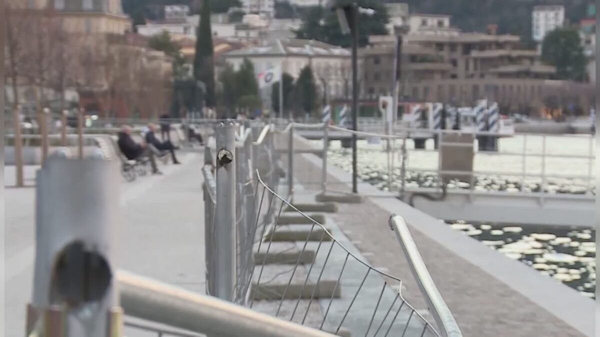 Parapetti del lungolago di Como interviene il governatore lombardo: “Li ultimiamo”