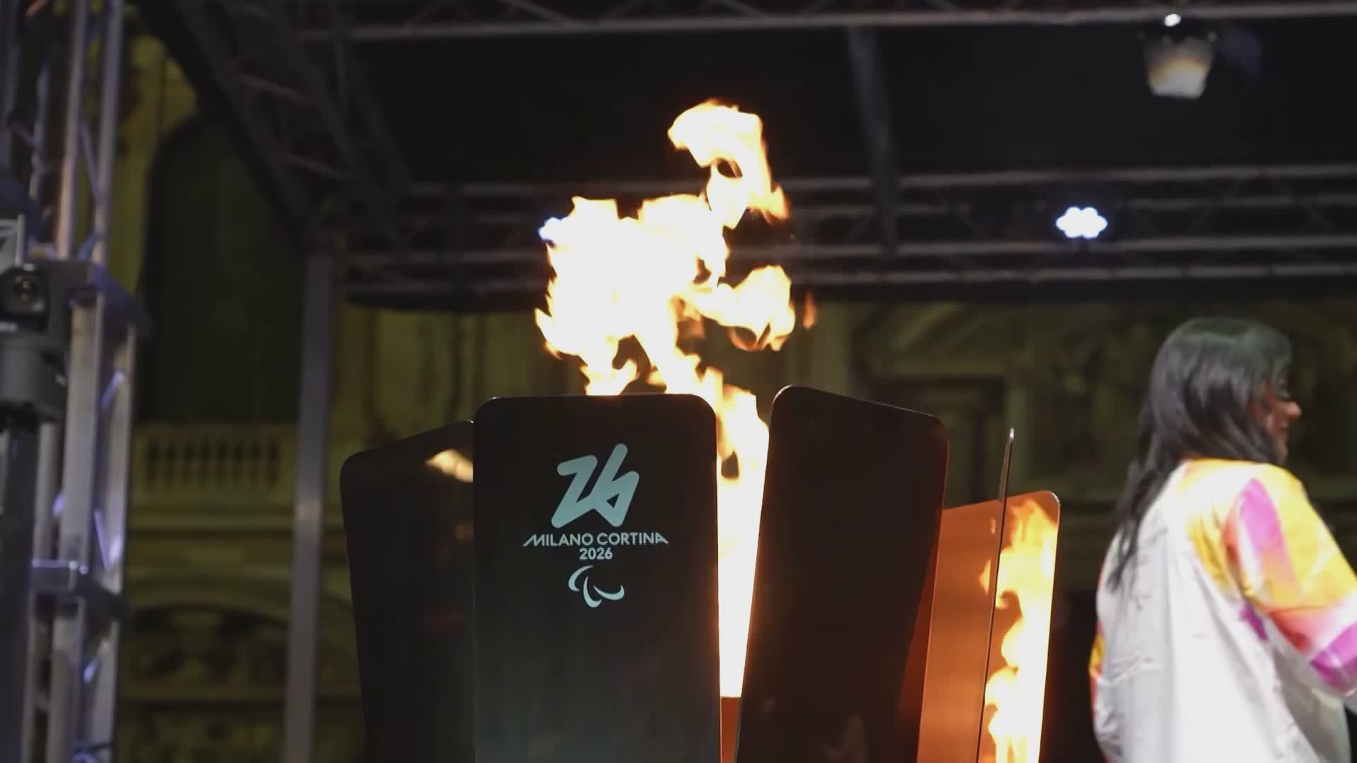 Paralimpiadi, ieri sera l’arrivo della fiamma a Milano