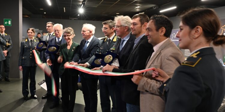 Esposti a Torino quattro mezzi d'epoca delle Fiamme gialle