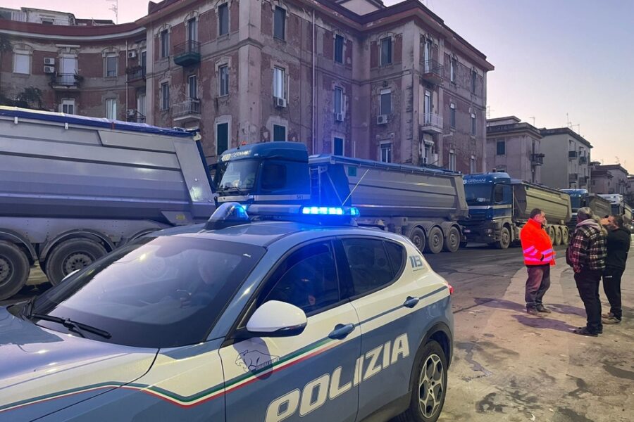 Sit in a Bagnoli: chiesto stop ai lavori fino al consiglio monotematico del 3 marzo