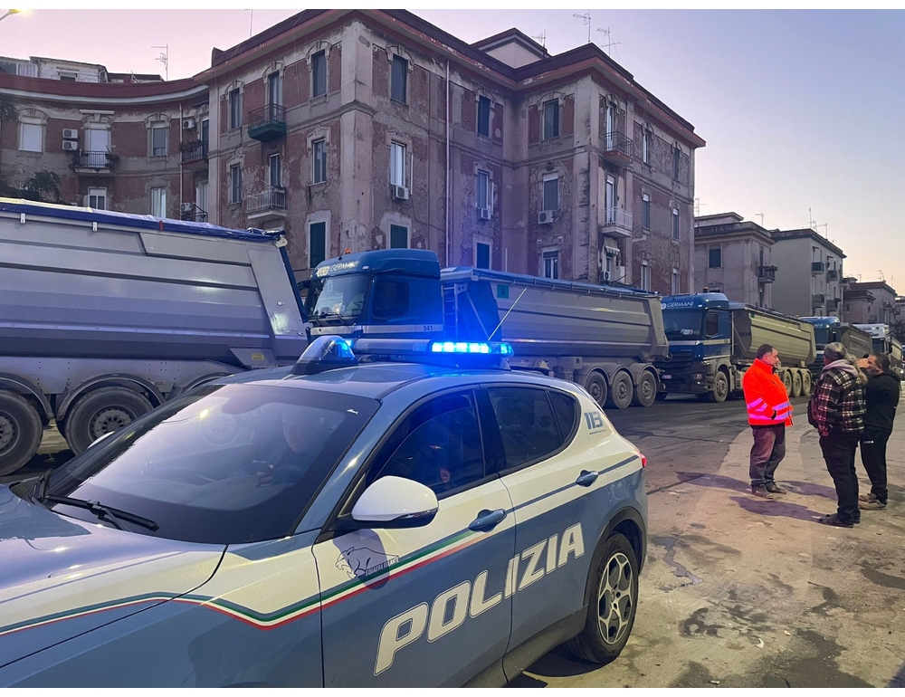 America’s Cup, attivisti di nuovo in strada per fermare camion