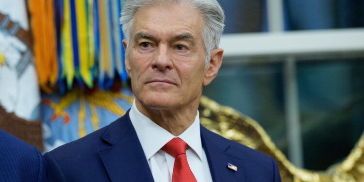 Si allunga la lista dei membri dell'amministrazione Trump nominati nelle carte