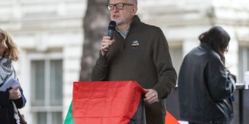 Iniziativa di movimenti sociali sostenuta tra gli altri dal leader laburista Jeremy Corbyn