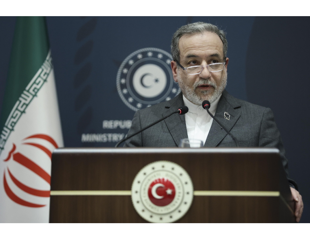 Il ministro degli Esteri iraniano: 'A Ginevra si raggiunga un accordo equilibrato'