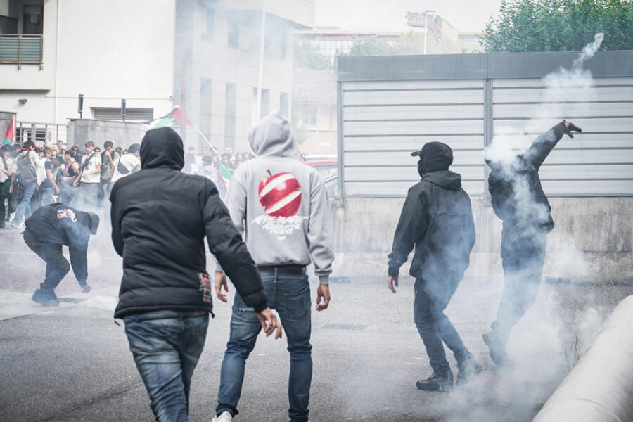 Collettivi: "Continua la repressione contro le lotte per la Palestina"