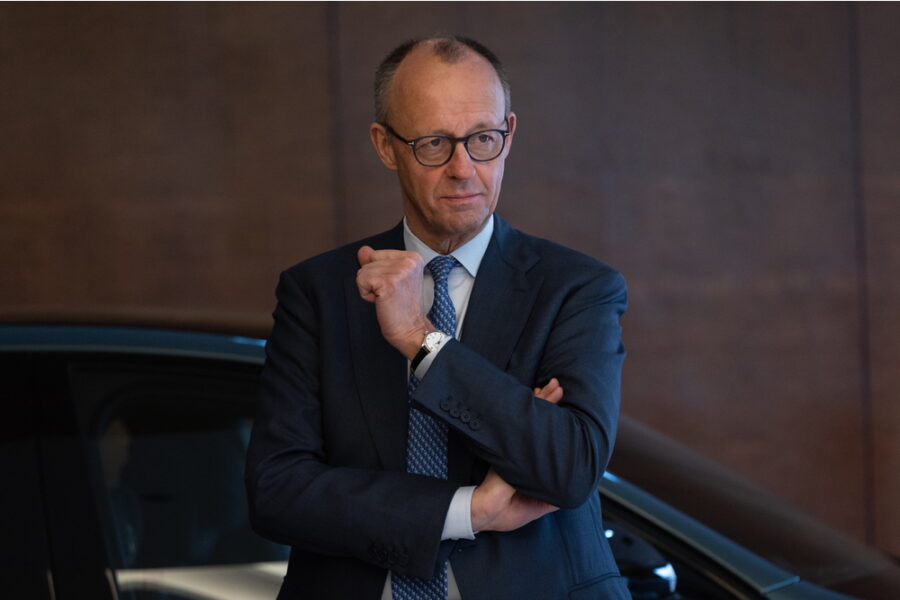 Per il cancelliere 'danneggiano tutti e serve politica basata su regole'