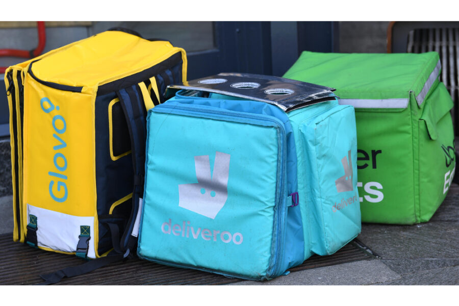 Su Glovo e Deliveroo confronti in corso tra responsabili