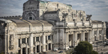 Trovato senza vita questa mattina in un giaciglio di fortuna