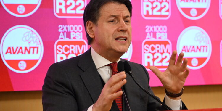 'Non abbiamo bisogno di ipocriti maestri'