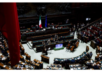Il ministro Crosetto in Aula