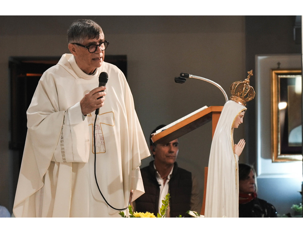 Don Patriciello, ‘fratelli camorristi, vi voglio bene, sono il vostro parroco’