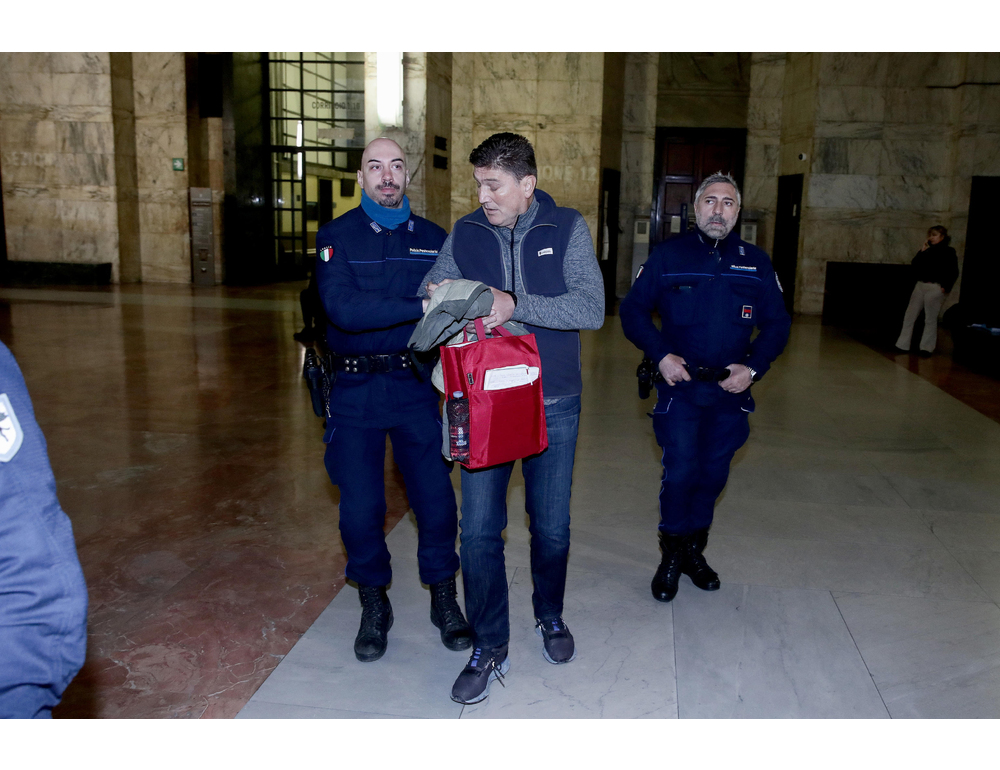 Due anni e 2 mesi a coordinatore fuga di Uss, ridotta la pena in appello