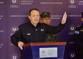 Il ministro Villatoro lancia l'offensiva dopo l'uccisione di un militare