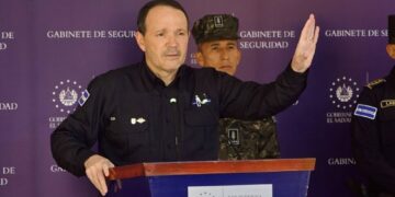 Il ministro Villatoro lancia l'offensiva dopo l'uccisione di un militare