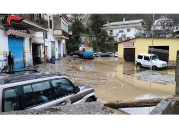 L'acqua ha invaso le aree circostanti. Nelle ultime 48 ore 260 ml di pioggia