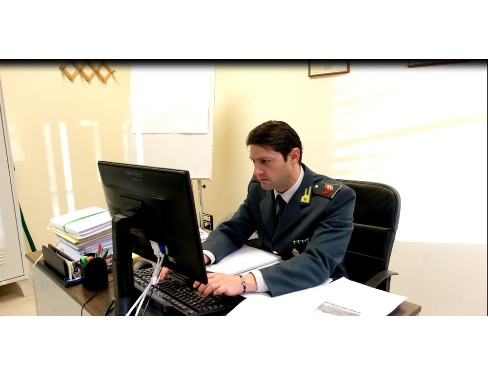 Evasione fiscale per oltre 27 milioni da Prato a Cina con fatture false