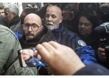 E una mamma li accusa 'Siete la mafia'. Lui: 'no