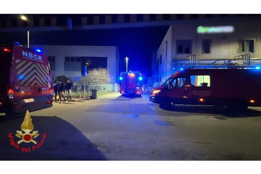 Lavoravano ad un macchinario