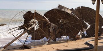 Titolare 'Acapulco': "18 anni di lavoro finiti a terra". Evacuata cena con 20 clienti