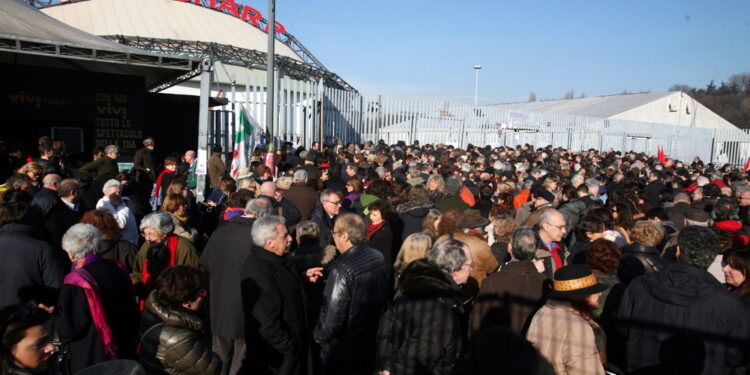 Palazzetto abbandonato da 15 anni