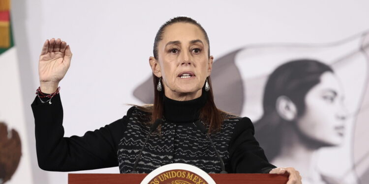 La presidente Sheinbaum si congratula con Laura Fernández per la vittoria