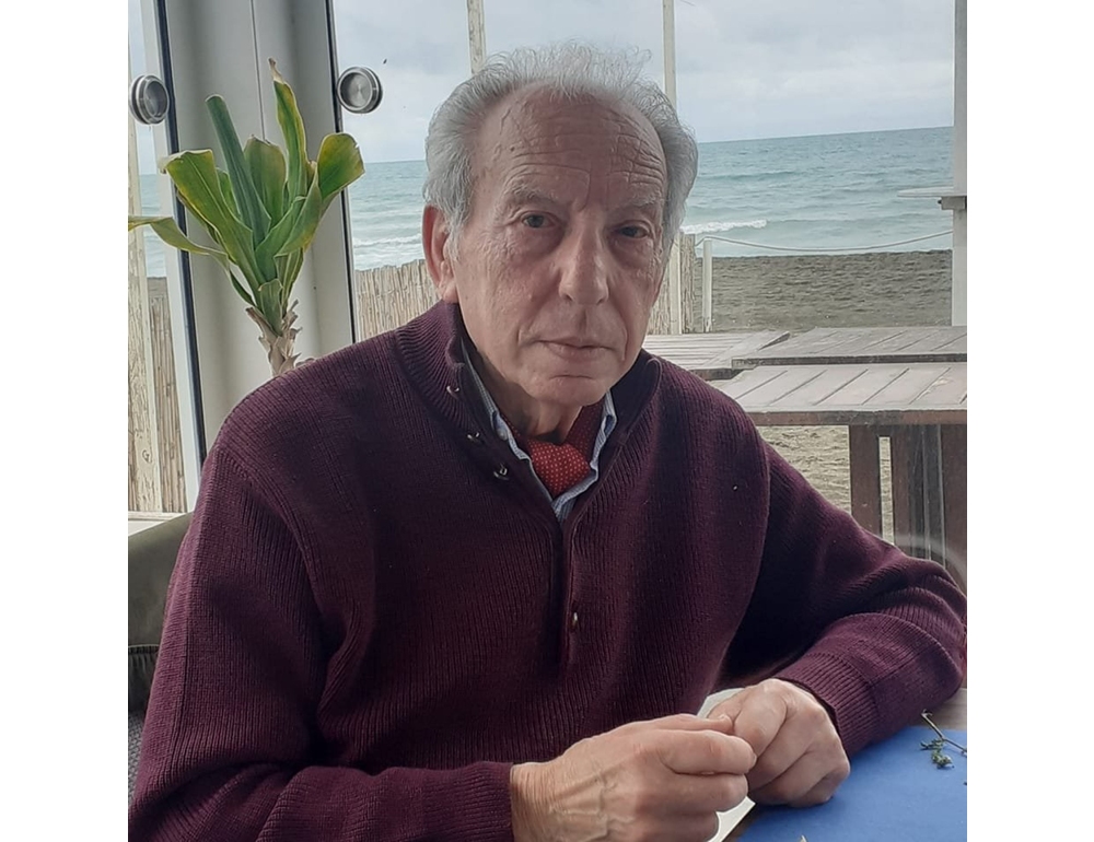 Il poeta Elio Pecora, ‘contento per il vitalizio, lo scopro oggi’