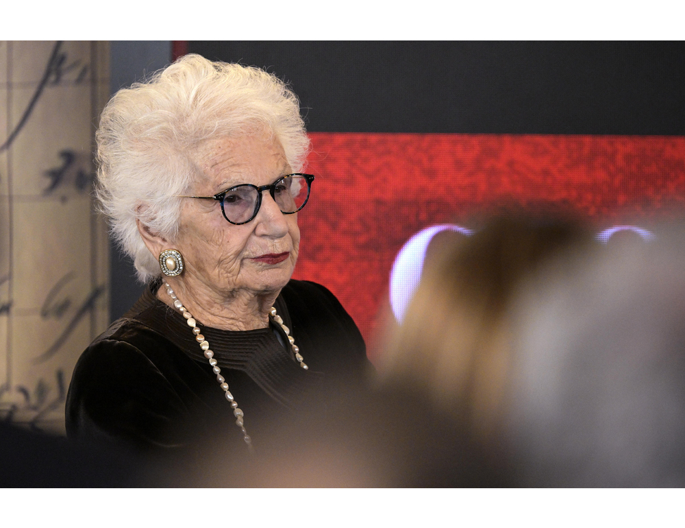 Insulti via social a Segre, dagli hater lettere di scuse e risarcimenti