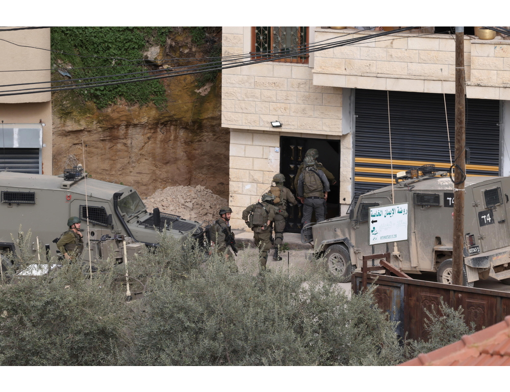 'Revocare le misure unilaterali volte a espandere la presenza illegale'