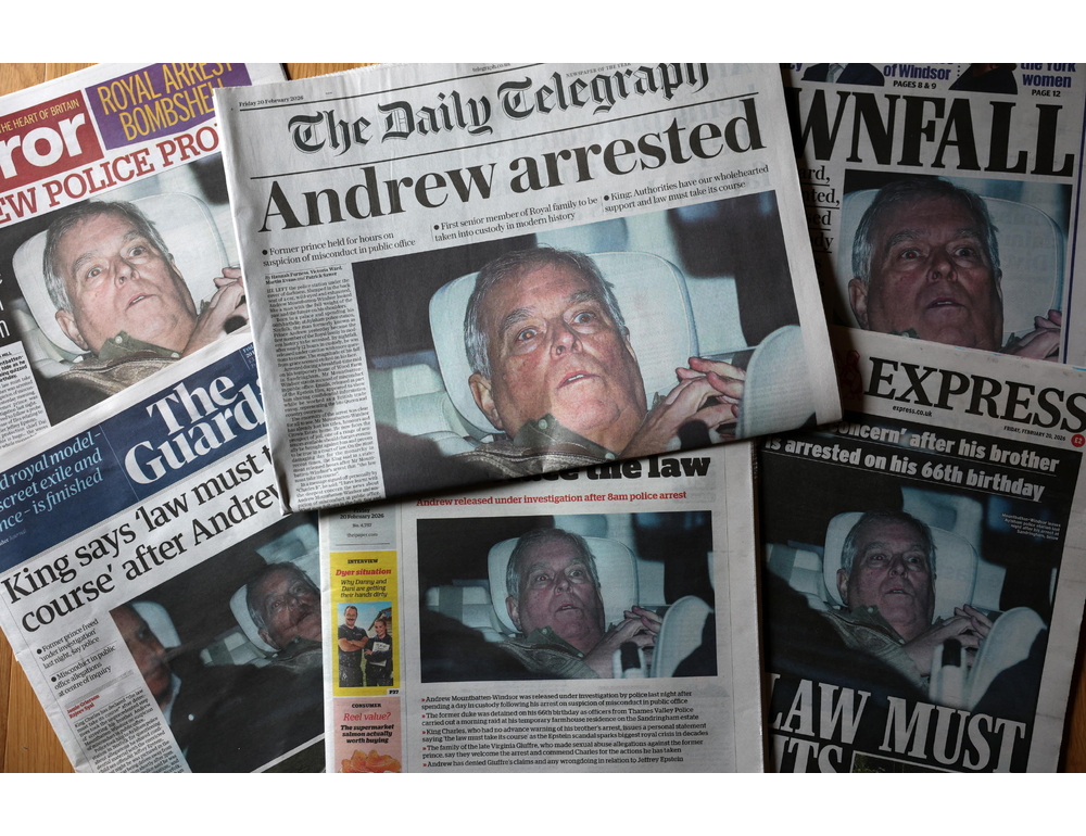 La foto di Andrea sotto shock domina i media in Gb, allarme per la monarchia