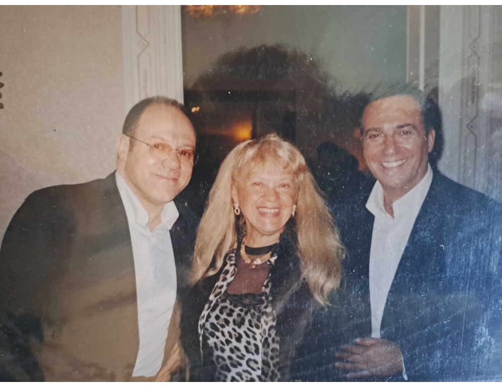 La prof che per decenni ha reso il latino pop con le canzoni di Sanremo