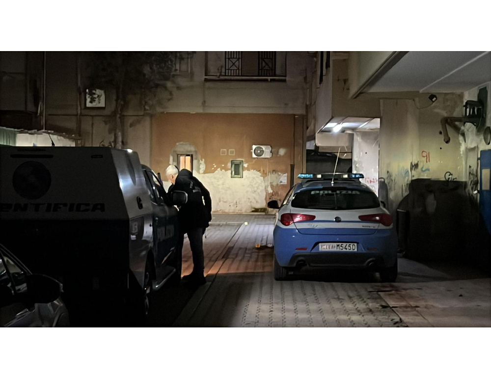 Lite tra giovani a Napoli, due 17enni feriti a colpi di pistola