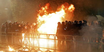 Manganellate ad un deputato