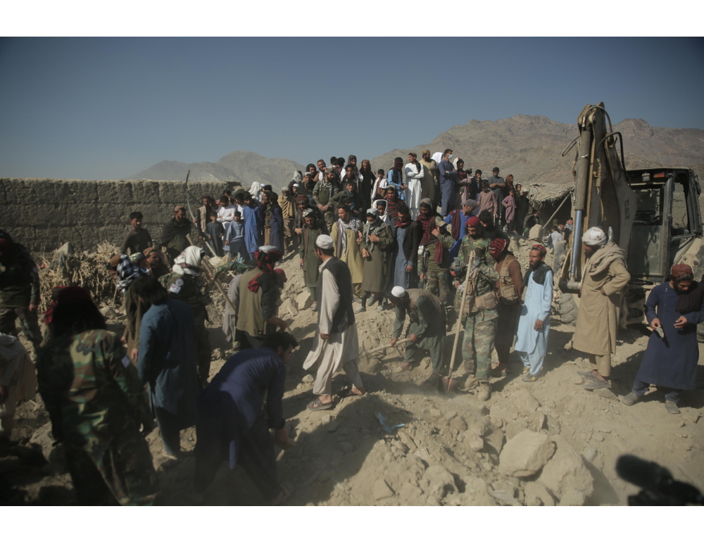 Media, ‘i talebani afghani convocano l’ambasciatore pachistano dopo i raid’