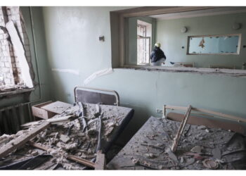 Lancio di missili e droni