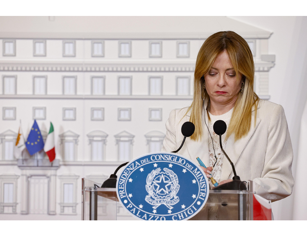 Meloni a Bloomberg, politica troppo lenta su AI, vedo rischi enormi