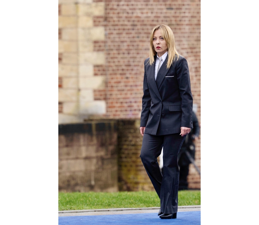 Stretta di mano con Parolin